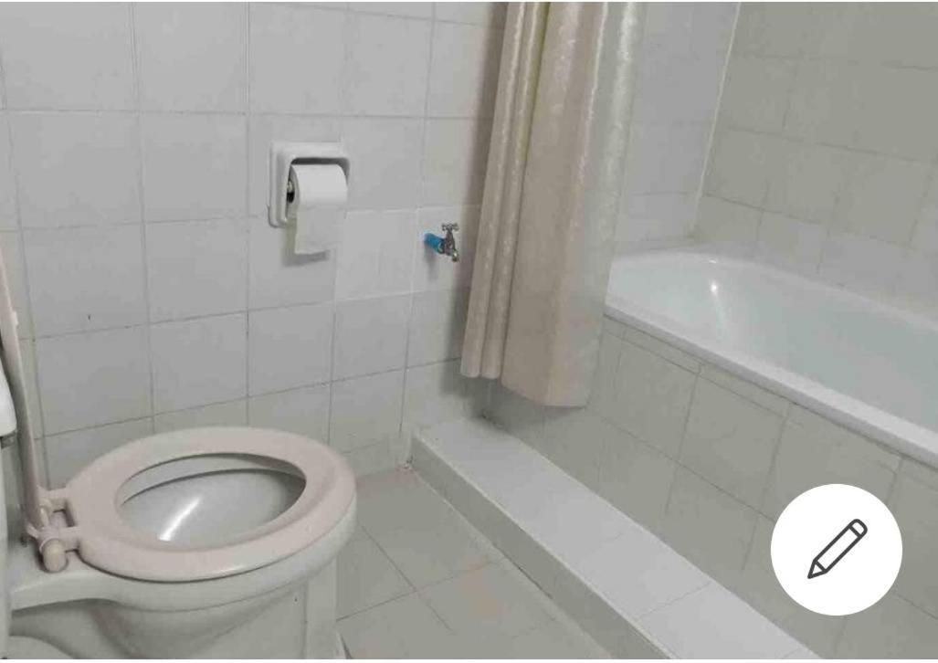 26 Condo With Pool Opposite The Train Station, Near Old City And Nimman Chiang Mai Bagian luar foto